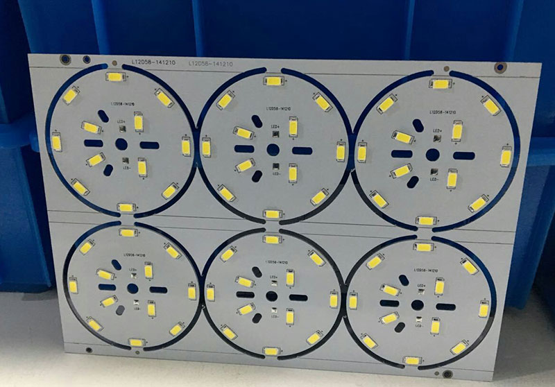 LED燈板SMT貼片加工